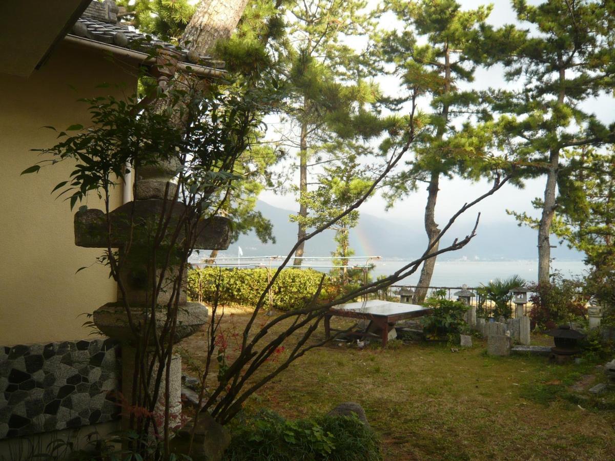 Youth Hostel Wanihama Seinen Kaikan Otsu Bagian luar foto
